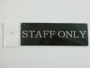 STAFF ONLY プレート